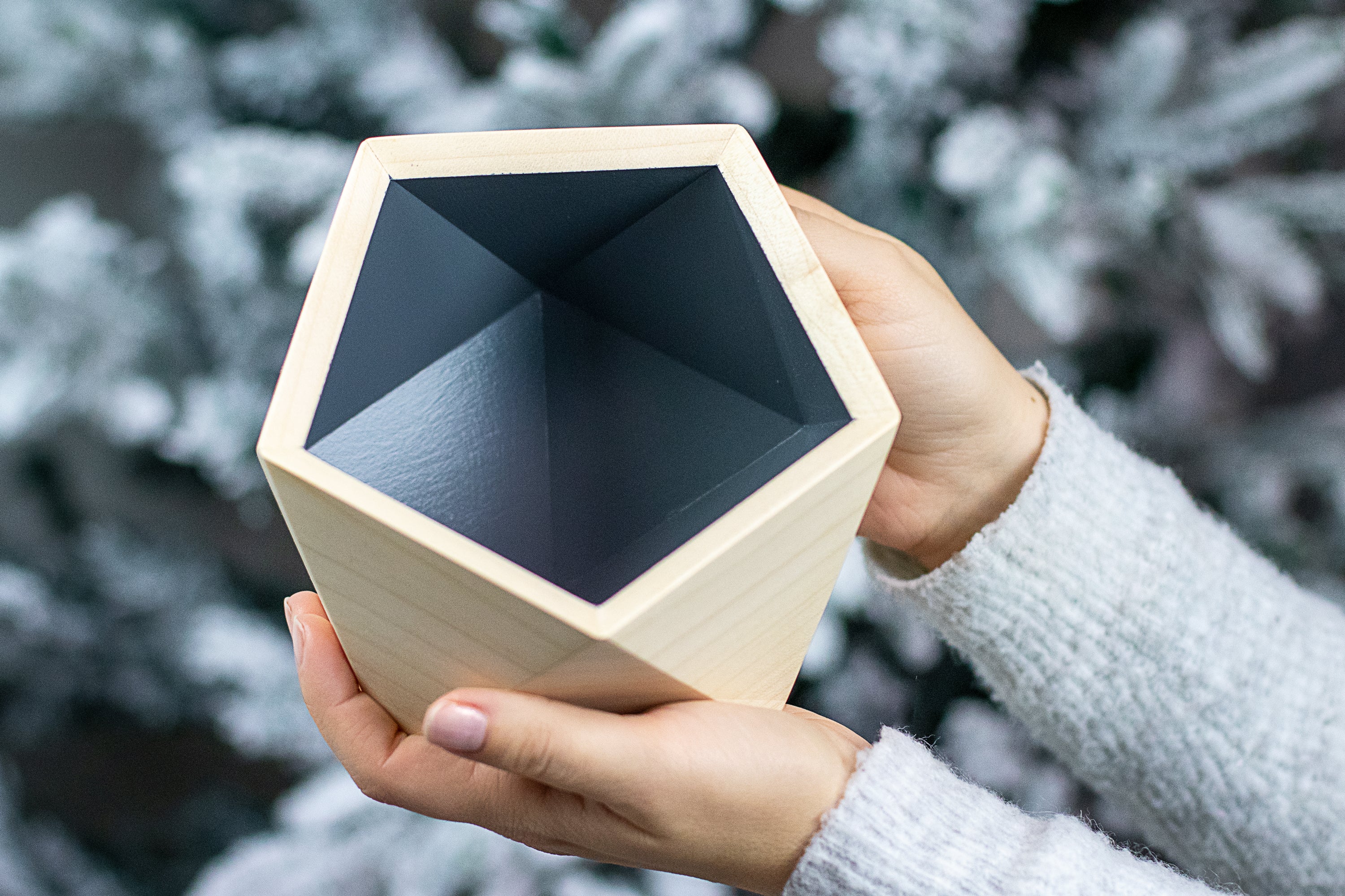 Betty Woof - Leckerlibox "Wood Geometric"