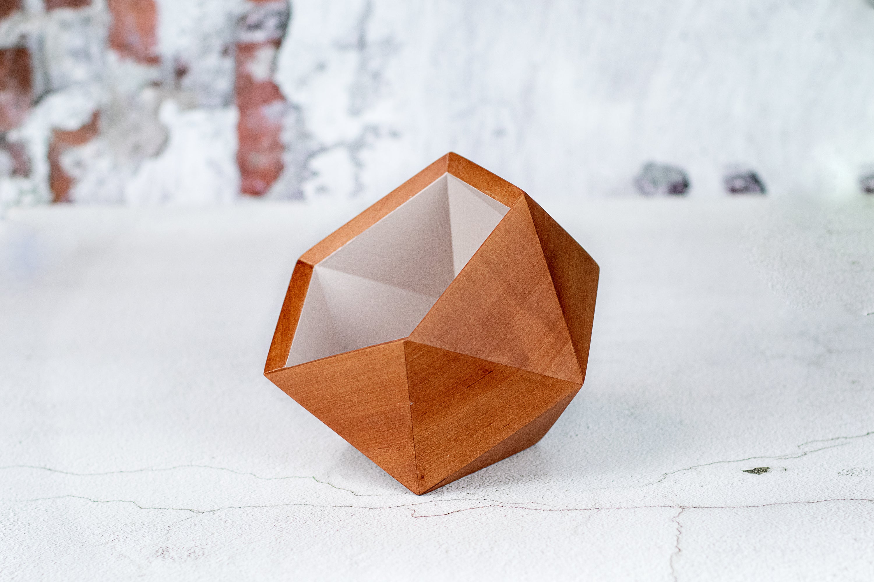 Betty Woof - Leckerlibox "Wood Geometric"