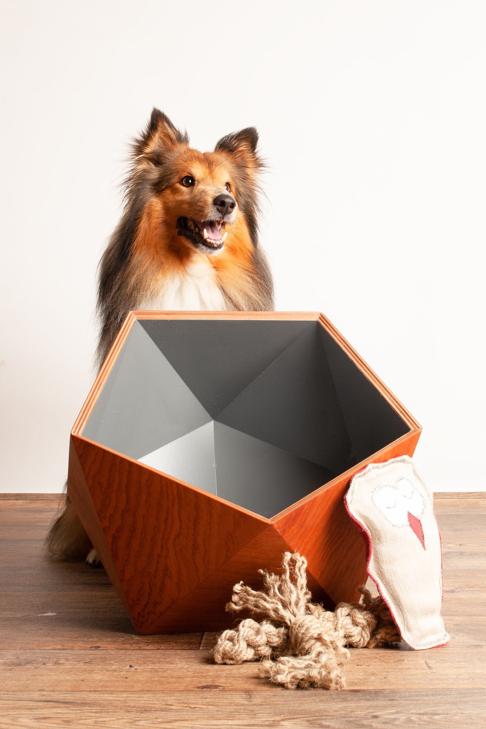 Betty Woof - Spielzeugbox "Wood Geometric"